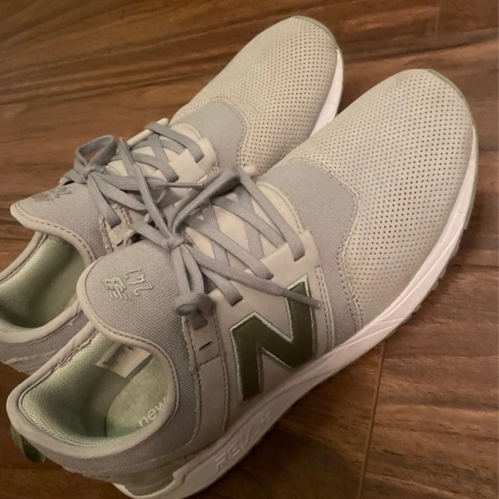 Women’s 247 new balance running shoes